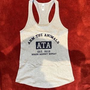 Women’s Graphic Animal Lover Tank. NWOT.